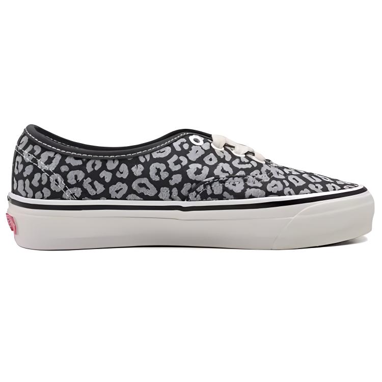 Vans Mte Authentic Reissue 44 Comfortable Versatile Low-Top Skate Shoes Unisex Sneakers White Black VN000CT71XM