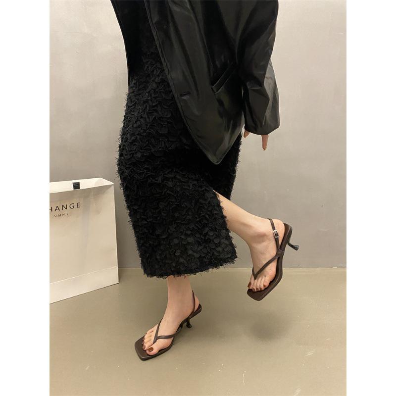 

Женские летние французские кожаные сандалии-клипсы с острым носком и задним ремешком 36 кофейный