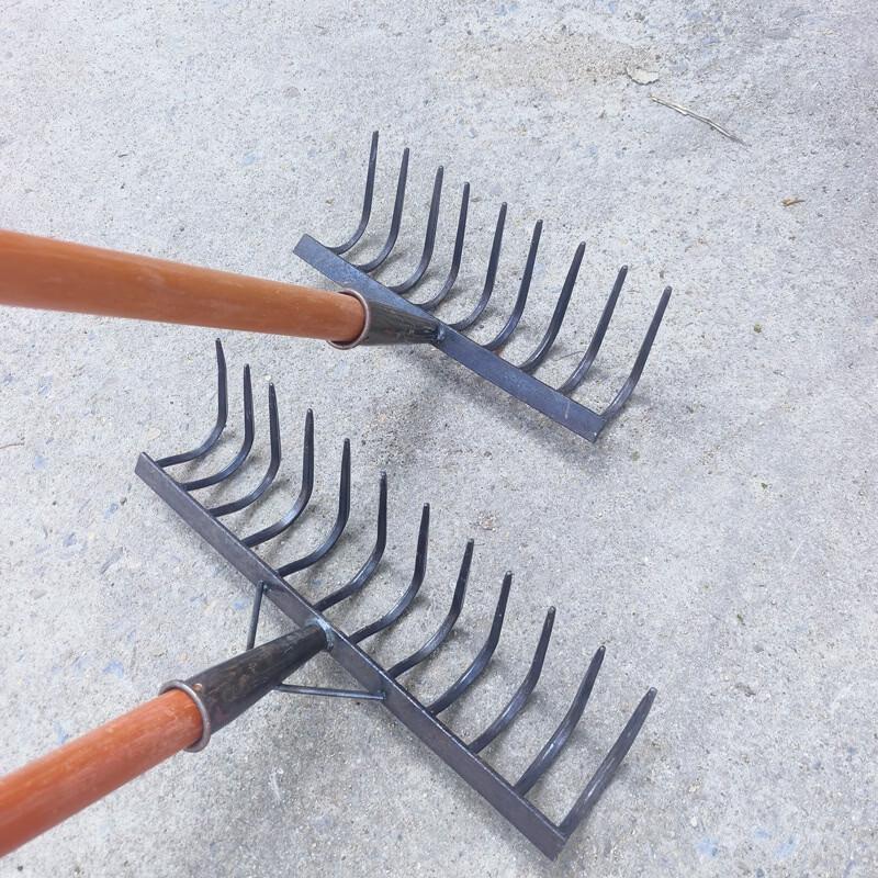 Welded Manganese Steel 12-Tooth Garden Rake