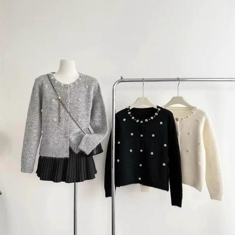 Knitted Long Sleeved Cardigan Women Slim Fit Soft Elastic Sweater Top Flower Beaded Elegant Black White Autumn Winter