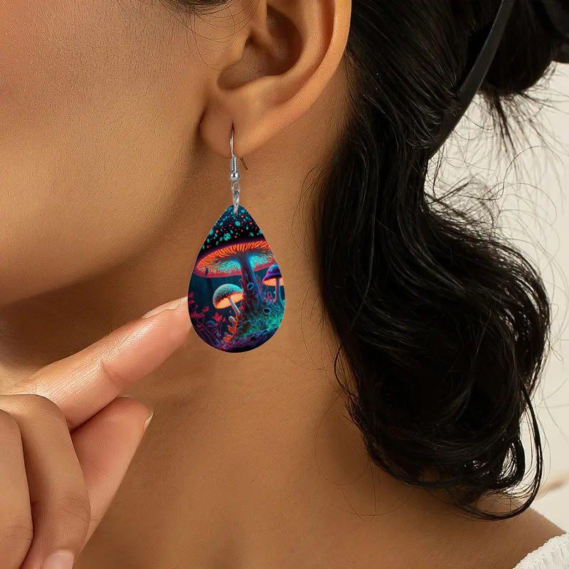 Colorful Glowing Large Mushroom Pattern PU Leather Earrings for Women Fantasy Fashion Earrings for Festival Party Banquets and Daily Wearing