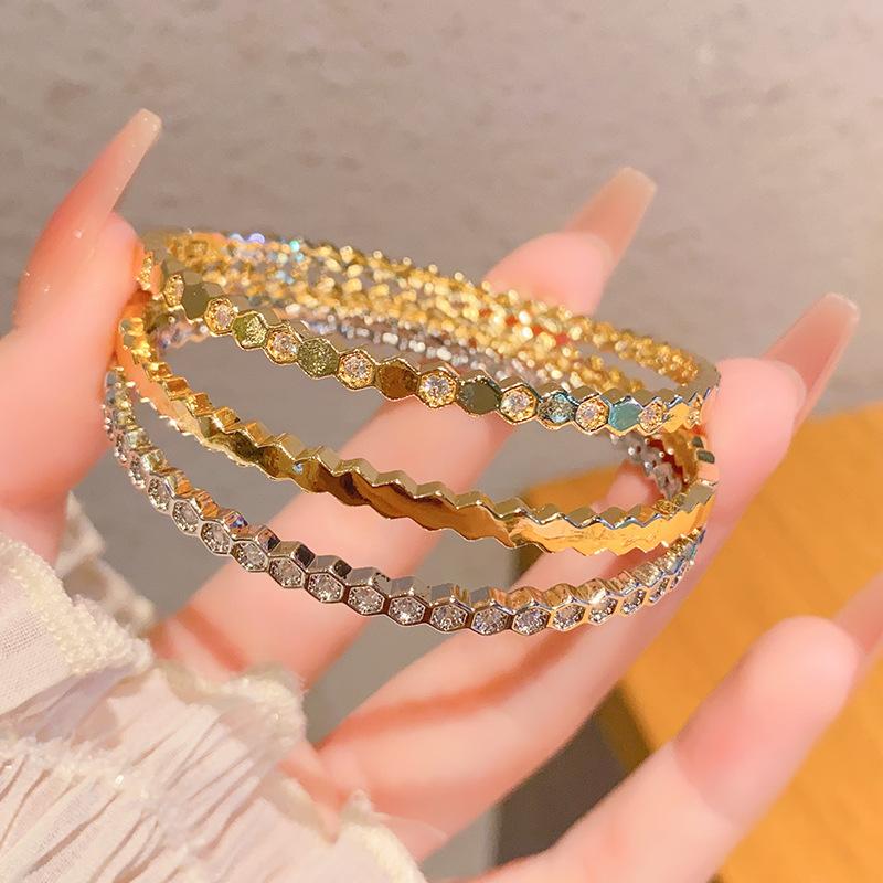 Bracelet Gypsophile Nid d'abeille Pierre Bracelet Luxe Léger Mode Femme Bracelet Polyvalent