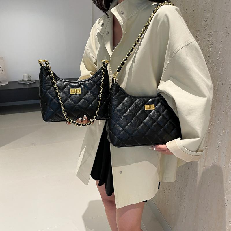Retro Diamond Small Fragrant Chain Handbag Women's 2025 New Autumn and Winter Versatile Underarm Bag Shoulder Messenger Bag
