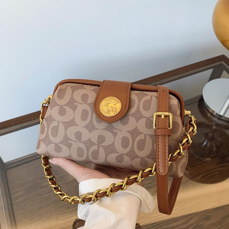 New Fashion Style Letter Pillow Bag Single Shoulder Diagonal Span Nano Women's Bag Fashion