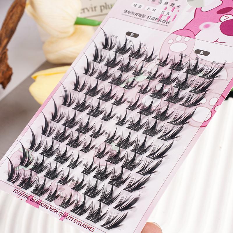 Fox-Style Natural Thick False Eyelashes with Black Stem In a Large-Capacity Book for a Mother-Inspired Look
