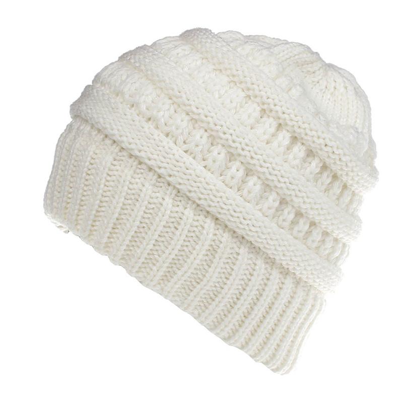 Stay Warm and Stylish with This Brimless Thermal High Bun PonytaWinter Beanie Hat !