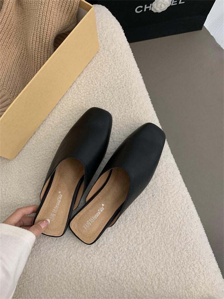 Fashion New Summer Slippers Summer Soft PU Leather Shoes Retro Flats Slip-on Sandals Beach Slippers Leisure Walking Zapatos Para Mujer