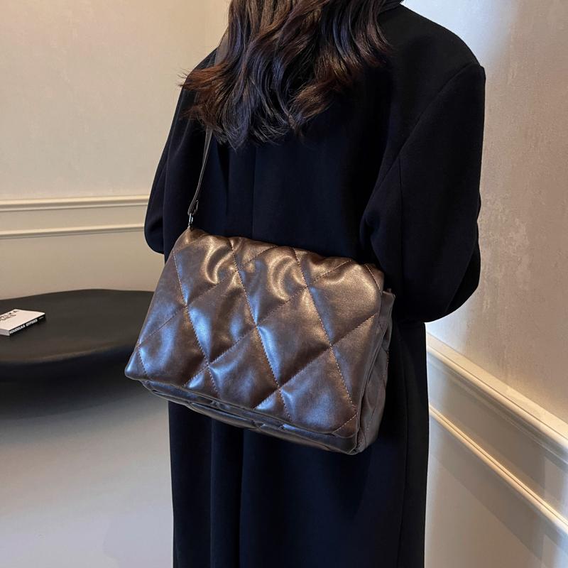 Luxury Casual Shoulder Bag Female Soft Quilted Black Messenger Bags 2024 Winter Thick Design Crossbody Bag Warm Down Lady Handbag