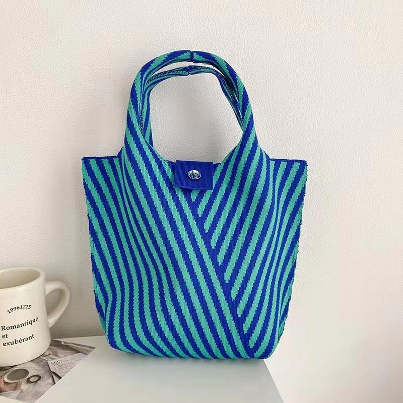 Striped Pattern Knitted Handbag Fashion Crochet Bag For Women Aesthetic Bucket Bag With Snap Button