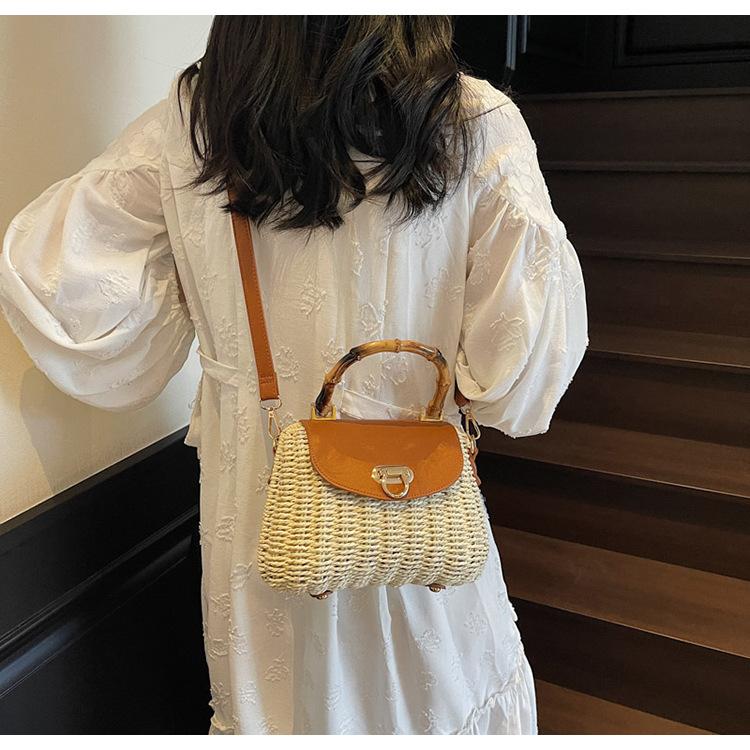 Woven Shoulder Messenger Women's Bag Retro Straw Woven Bag Seaside Leisure Vacation Beach Bag Lock Small Square Bag