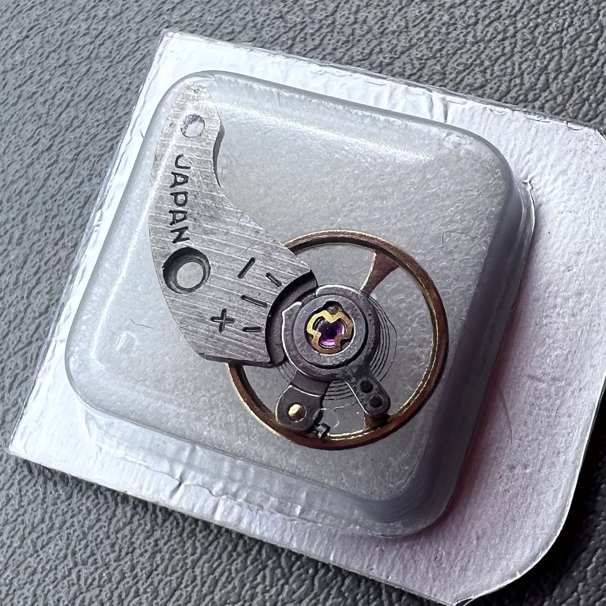 Japan Complete Balance Wheel with Splint Generic for 7009A Movement