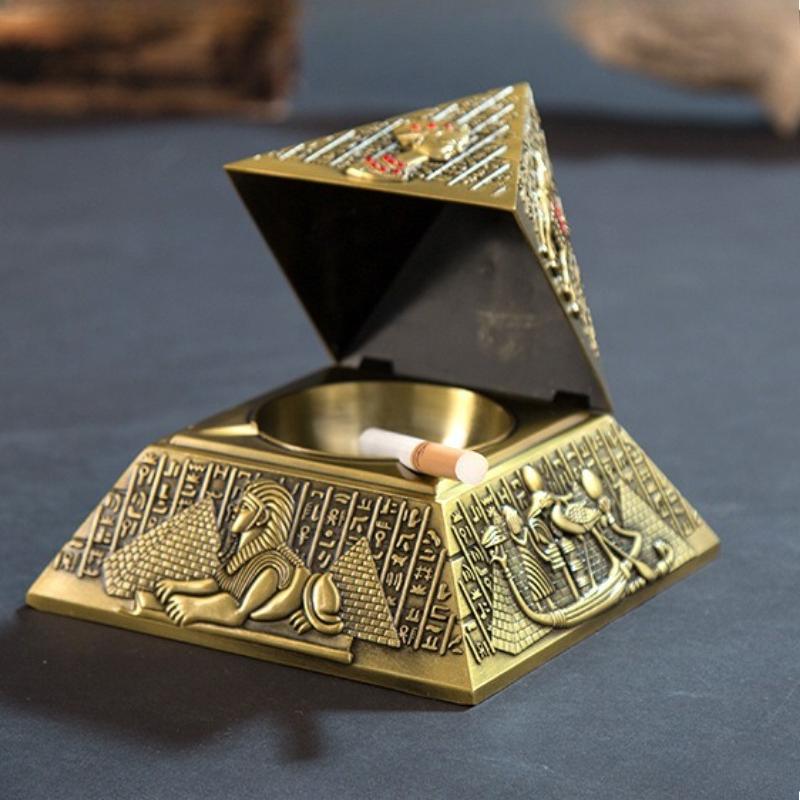 Livng Room Decor Smoking Accessories Pyramid Egyptian Pharaoh Metal Ashtray with Lid Vintage Ash Tray Creative Desktop Ornament