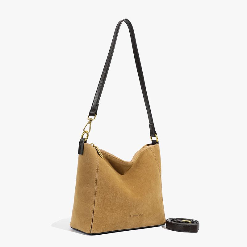 Suede bag women's large capacity 2025 new autumn and winter versatile retro shoulder underarm bag commuter bucket bag