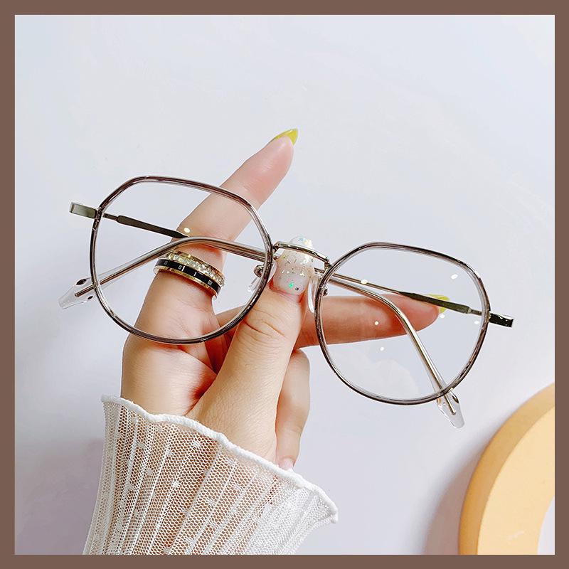 2025 Ultralight Retro Green Eyeglass Frame: Stylish Anti-Blue Light Glasses with Prescription