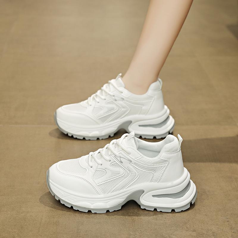 

New sports shoes shoes casual shoes sports shoes 40 білий