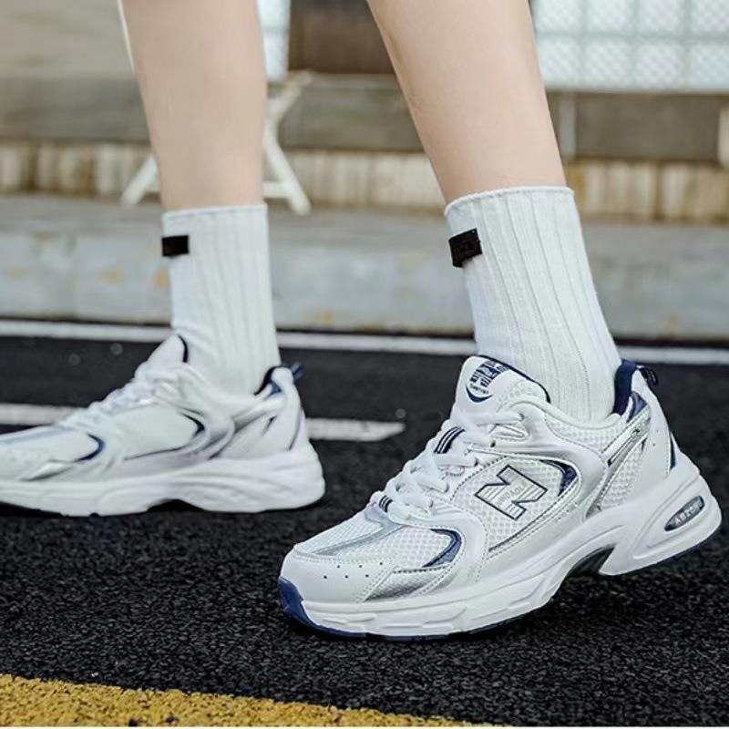 Men's shoes new casual shoes soft sole sports shoes four seasons running shoes mesh lightweight breathable shoes