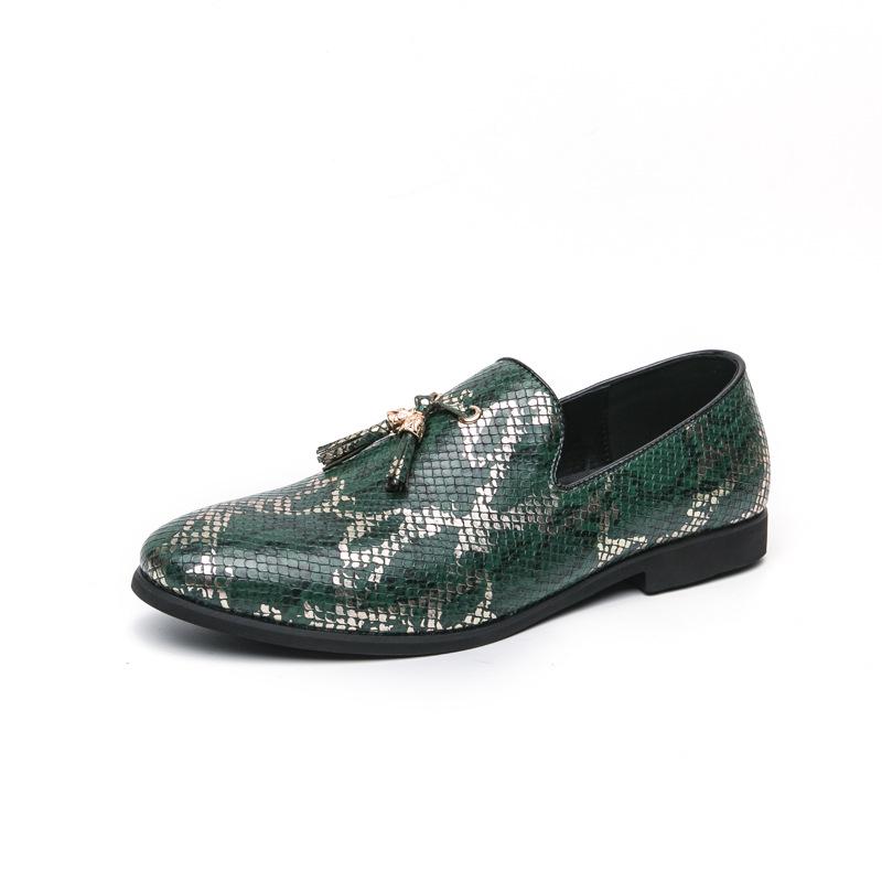 Men s Large Slip-On Leather Tassel Loafers for Spring and Autumn 40 зелёный
