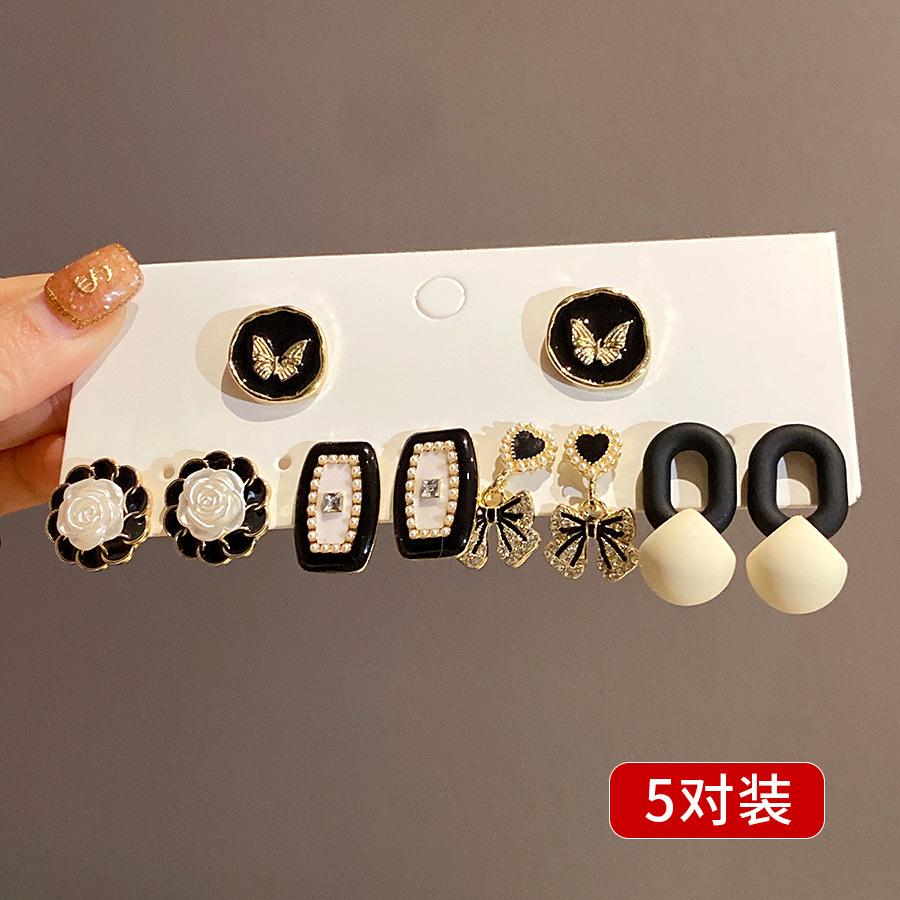 Silver Needle Diamond Drip Pearl Square Earrings Set French Retro Temperament Earrings Light Luxury Premium Earrings Women