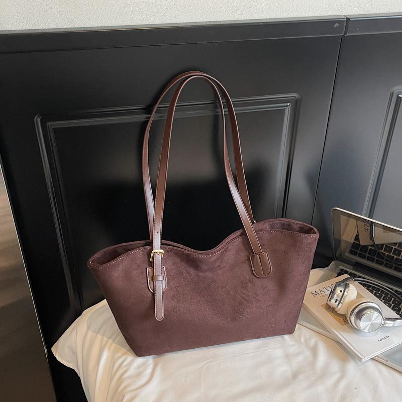 Retro Bag Women's Large-capacity Autumn and Winter Versatile Simple Shoulder Bag Fashionable Commuter Tote Bag