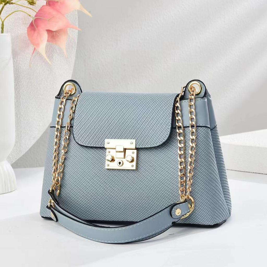 New High Appearance Horizontal Embossed Fashion Handbag Macaron Shoulder Bag Large Capacity Chain Women Bag Tide