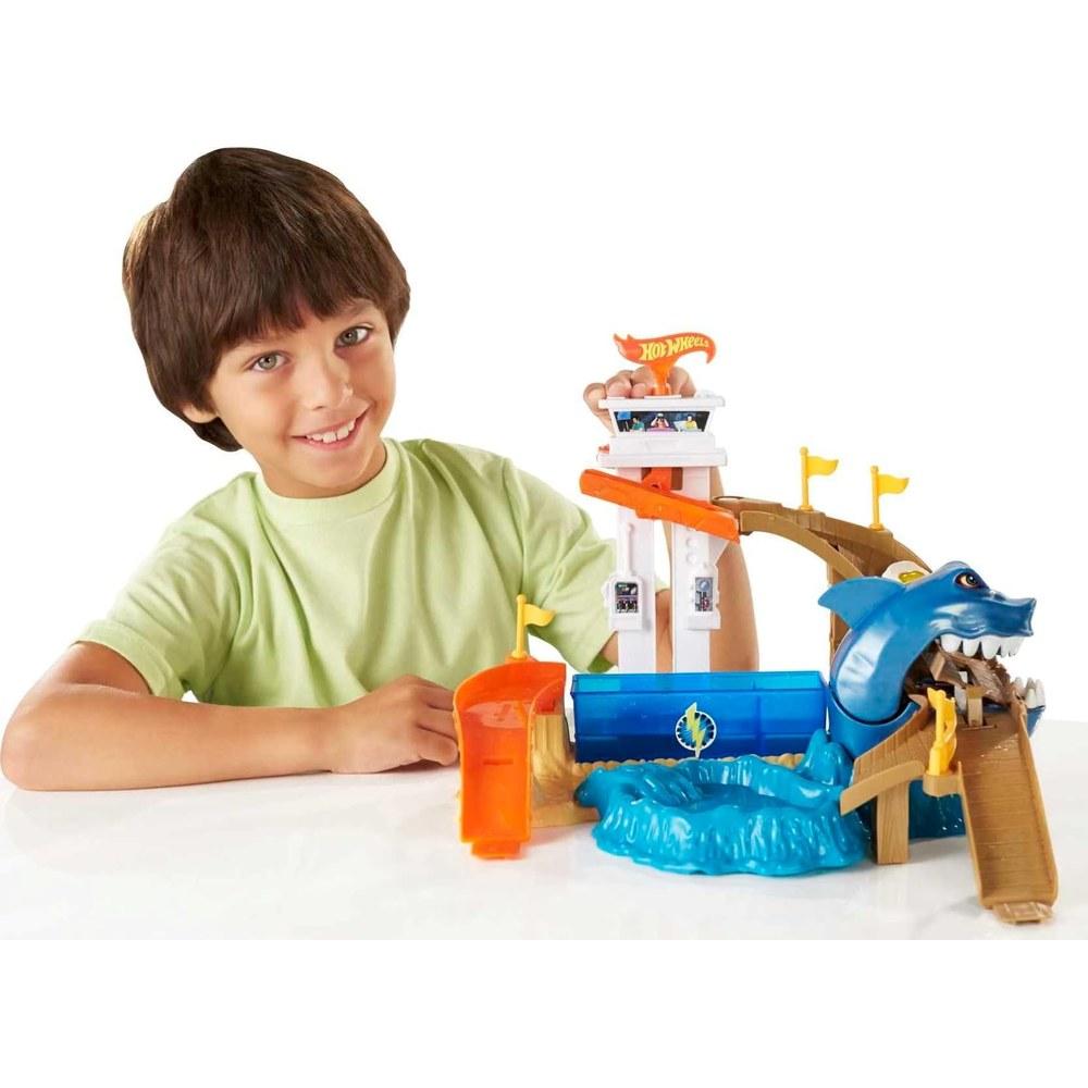 Hot Wheels Color Shifters Shark Play Set