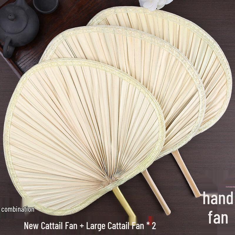 Традиционный большой веер из листа рогоза