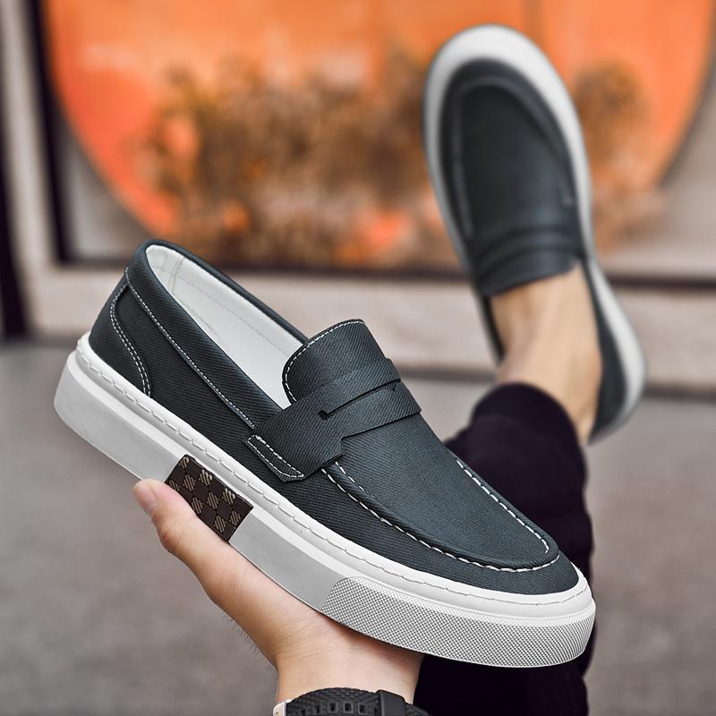 Youth Trend Men Loafers Shoes Luxury Men Shoes Spring and Autumn New Men's Leather Flat Bottom Walking Casual Shoes Men Sneakers