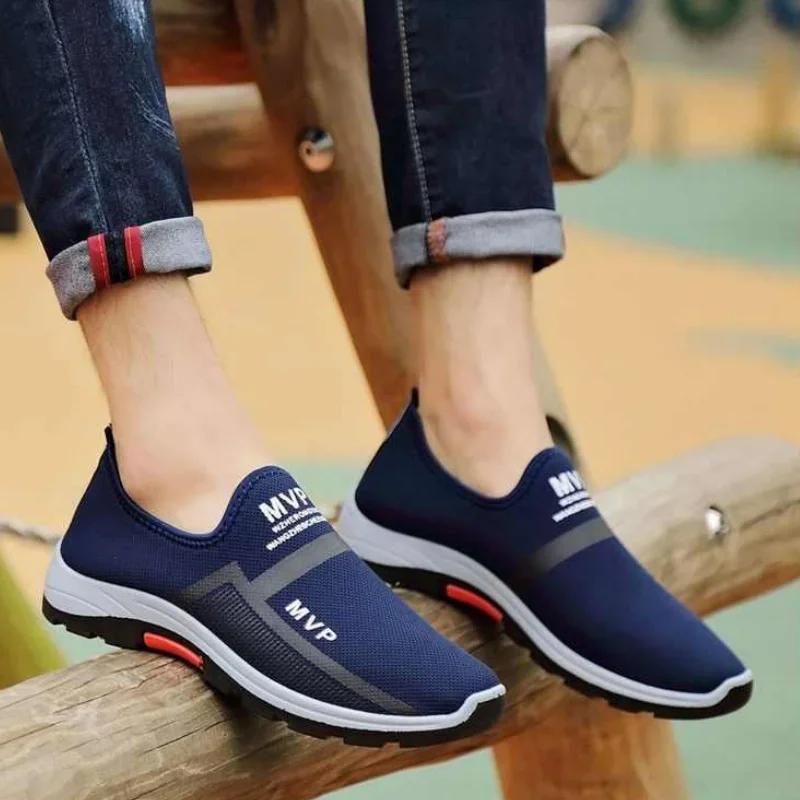 Fashion Summer Men Shoes Breathable Sneakers Mesh Lightweight Walking Shoes 2025 New Man Slip on Casual Shoe Men Loafers Tênis Masculino