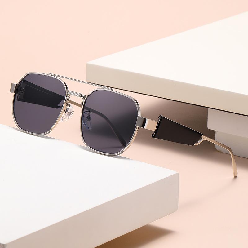 2025 High-End European & American Fashion UV-Protective Geometric Metal Sunglasses