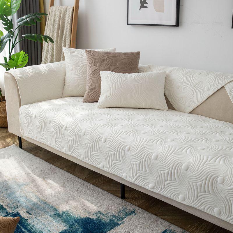 Мягкая подушка для дивана утолщенная однотонная подушка простая современная зимняя скандинавская нескользящая замшевая подушка для дивана чехол для полотенца 3050 белый 1666₽