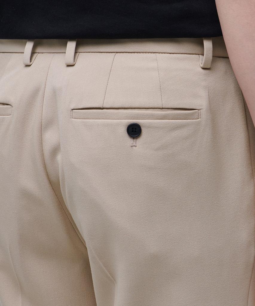 MUSINSA STANDARD Relaxed Tapered Hidden Banding Crop Slacks [Beige]