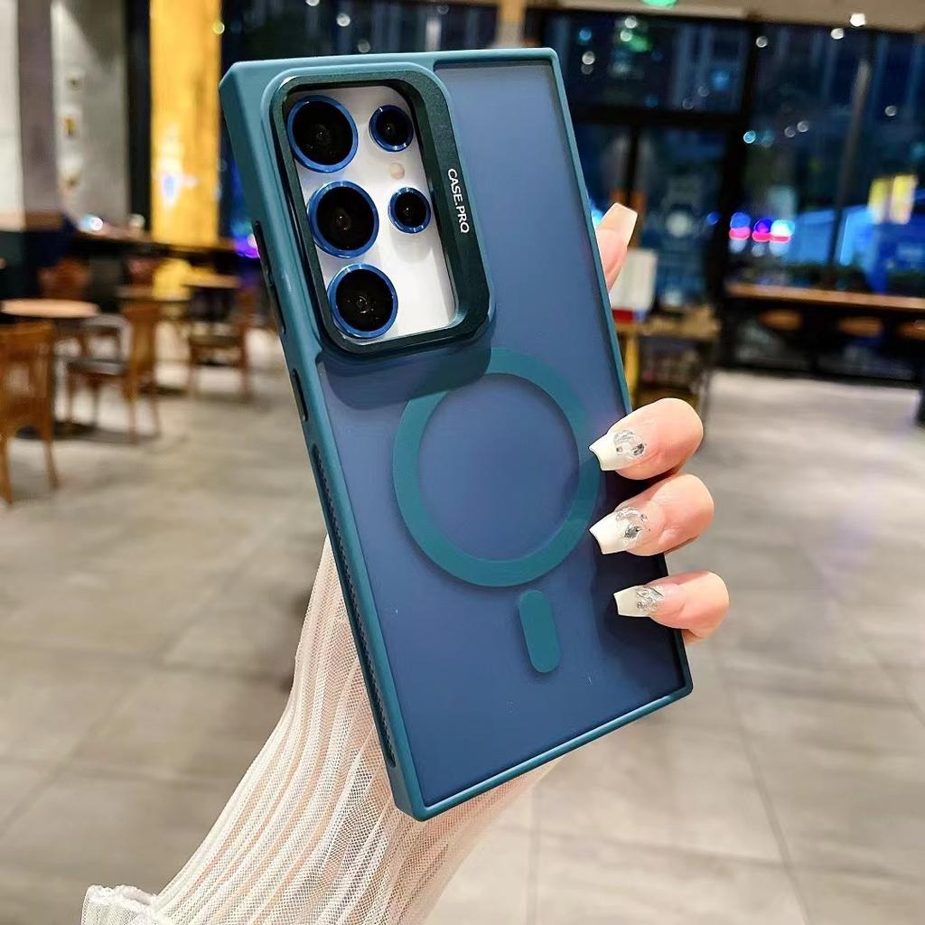 Samsung S24Ultra Stand Phone Case with Skin-sensing Magnetic Attraction, Suitable for S24 with Lens Film Anti-drop Protective Case