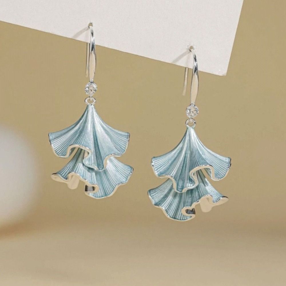 Double-layer Ginkgo Earrings Retro Sweet Earrings Jewelry Funny Ginkgo Ear Pendant Men