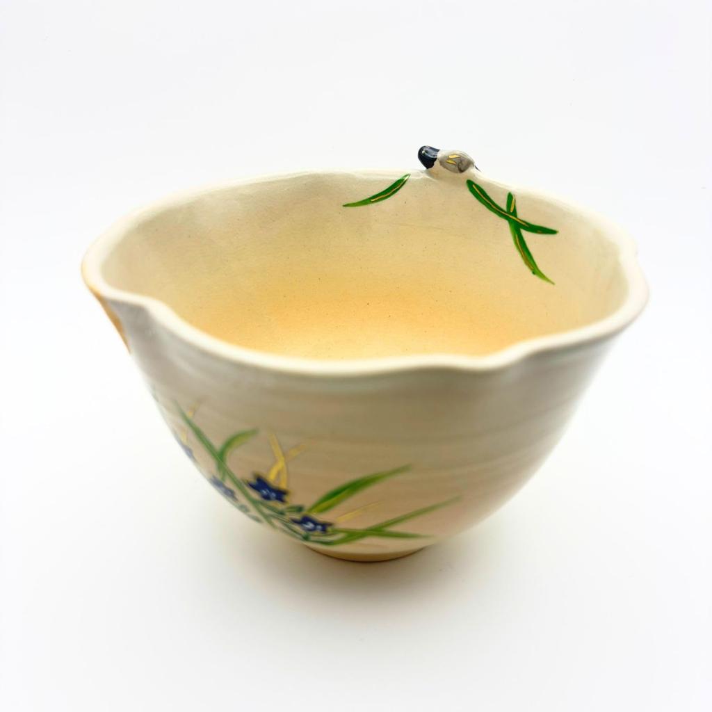 Matcha-Teeschale, Kyoto-Ware, Hergestellt in Japan, Design Mond und Herbstgras, von Takenaka Kosho, 11 cm breit x 8,5 cm hoch, Perfekt für die Teezeremonie, Geschenk