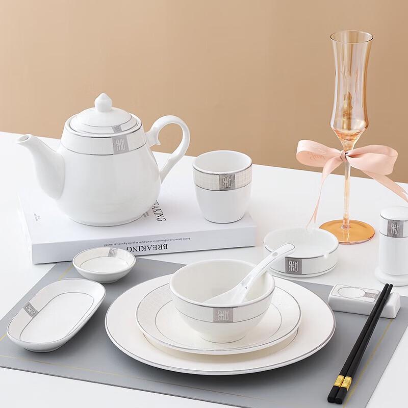 Chinese Ceramic Tableware Set