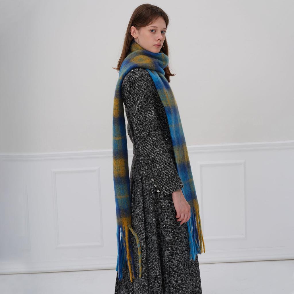 Autumn and winter new trend warm thickened comfortable contrasting color multi-color plaid fringed scarf scarf women