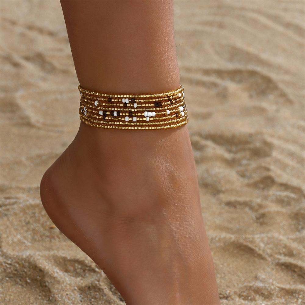Mehrschichtige Reiskorn-Fußkettchen in Goldfarbe für Damen 2 Stück/Set Böhmische Fußketten Knöchelarmband Strand Schmuck Sommer Accessoires