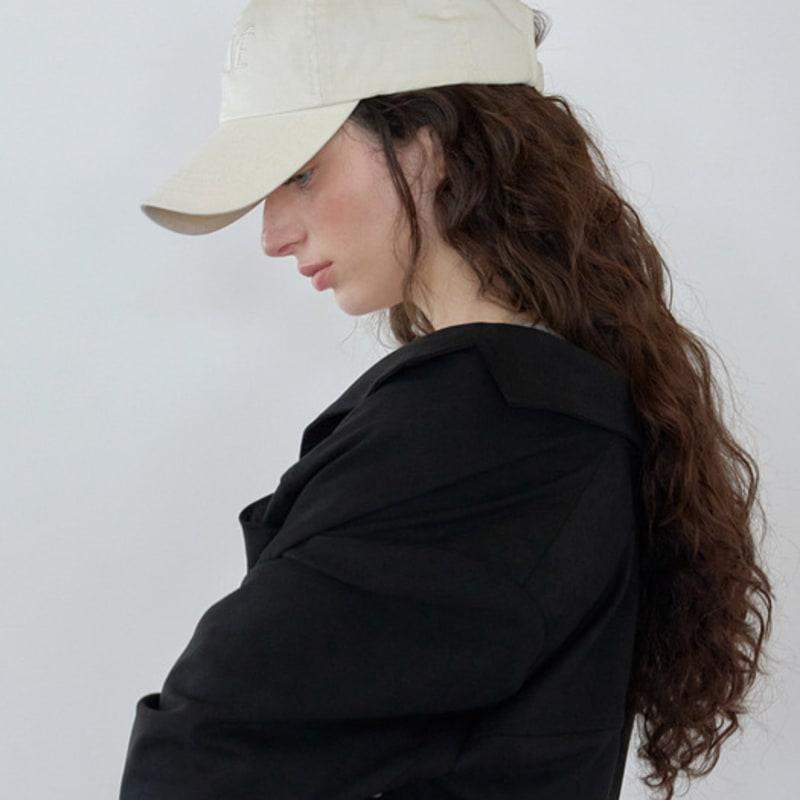 LCVE LCVE LOGO WASHED COTTON BALL CAP_IVORY