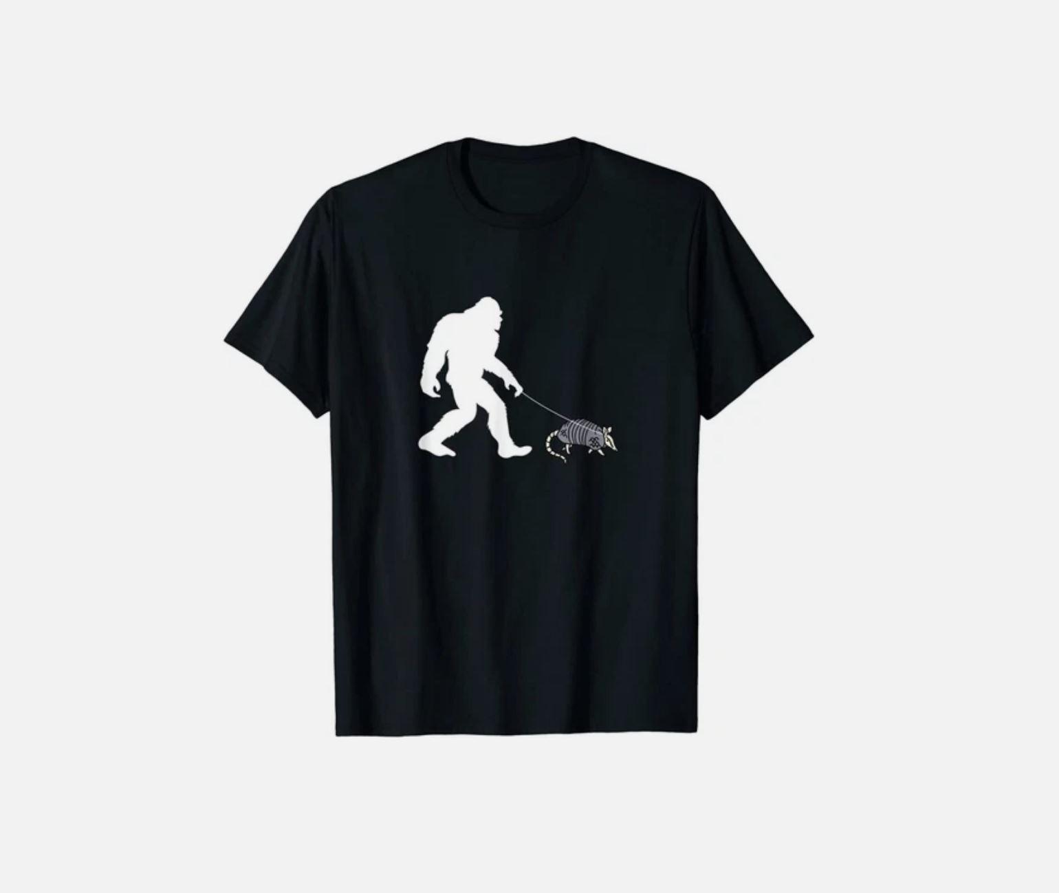 HOT! Funny Bigfoot Walking Armadillo Gifts T-Shirt Size S-5XL M