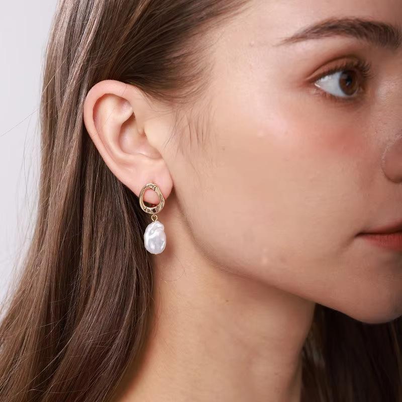 Süßwasserperlen-Ohrringe Ins Geometrische Runde Imitationsperlen-Ohrringe