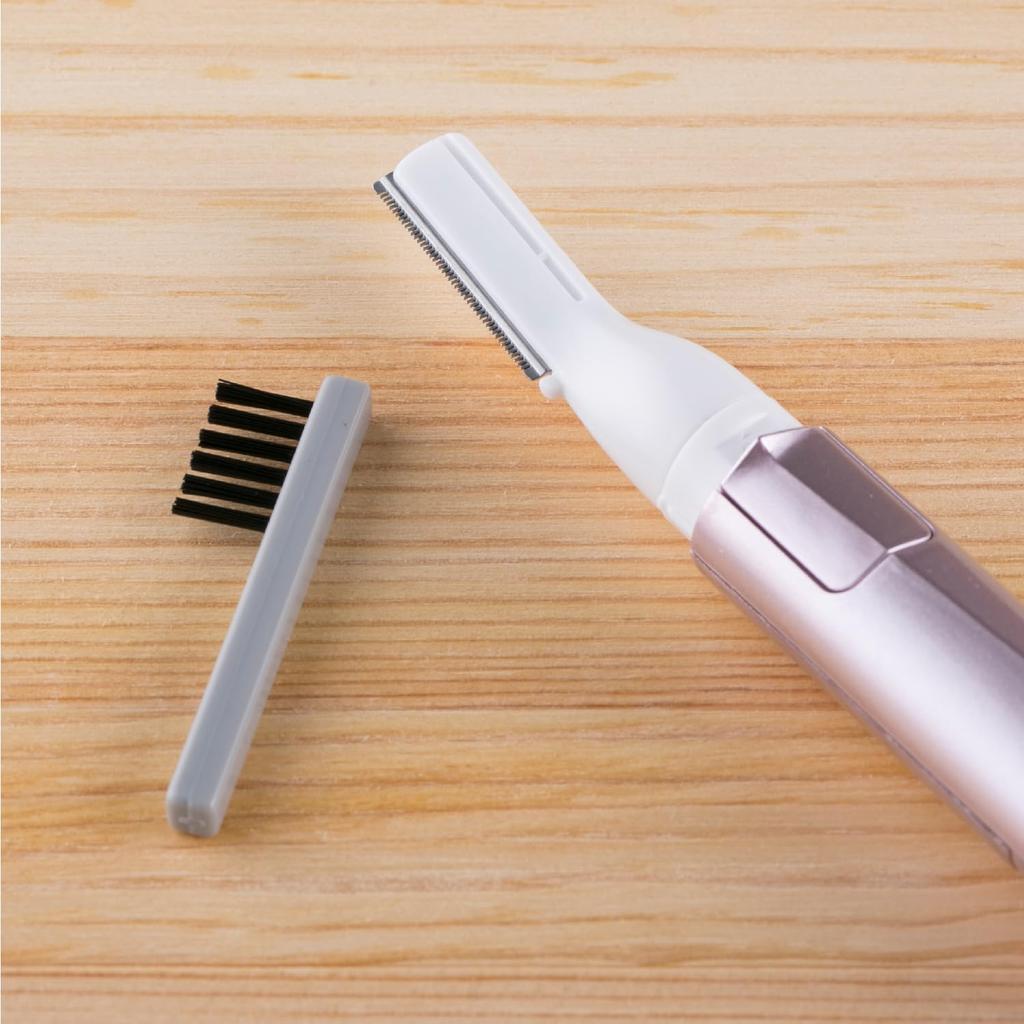Kai KQ1802 Eyebrow Trimmer with Comb 1 Piece (for Women) (x 1)