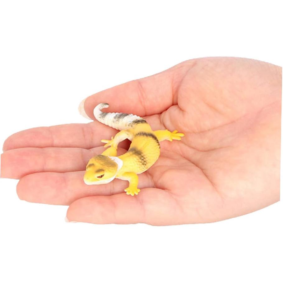 Toyvian 2pcs Simulation Gecko Miniature Animals Tablescape Decor Toys for Toddler Fake Reptile Rubber Lizard Statues Tricky Gecko Toys PVC Animal