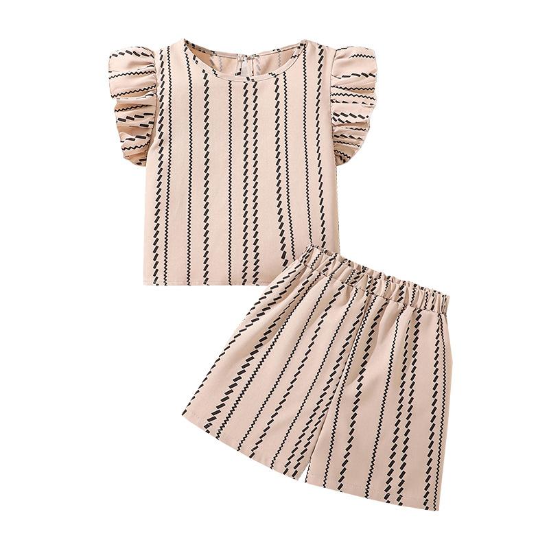 Mädchenanzug Sommer Kindermode Fliegenärmeliges Oberteil Gestreifte Shorts Lässiger Zweiteiler