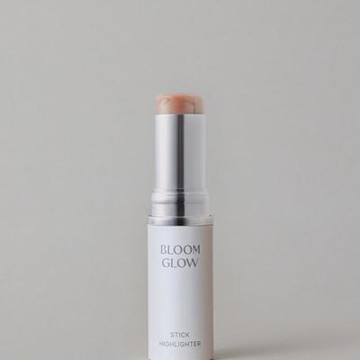 Trucco viso – Illuminanti e abbronzanti