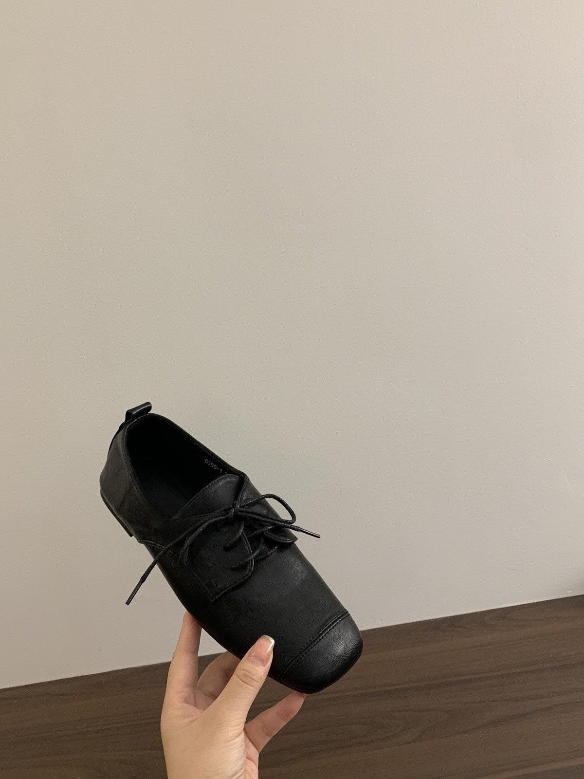 British style retro women s soft-soled one-pedal single shoes women s autumn black lace-up square head loafers 35