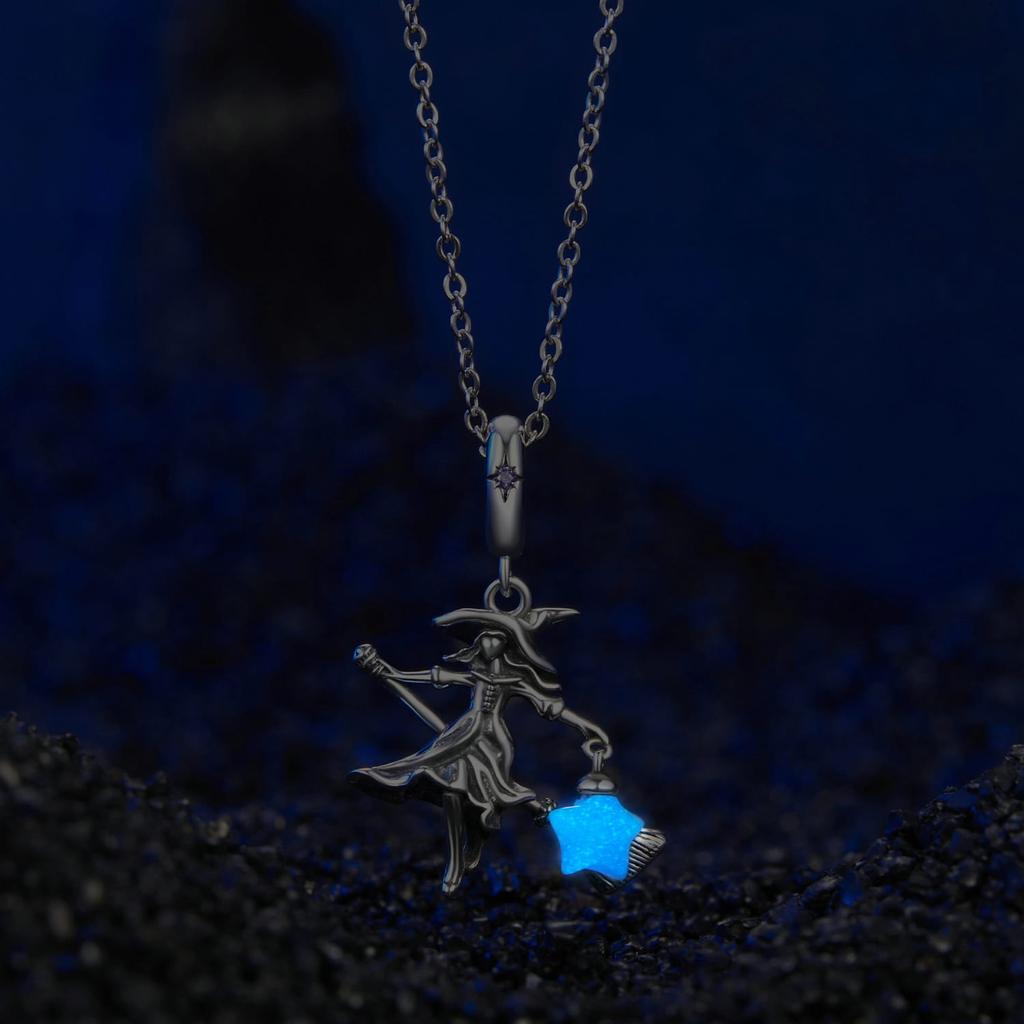 Witch on a broomstick with a glow-in-the-dark star silver pendant, 925 silver beads