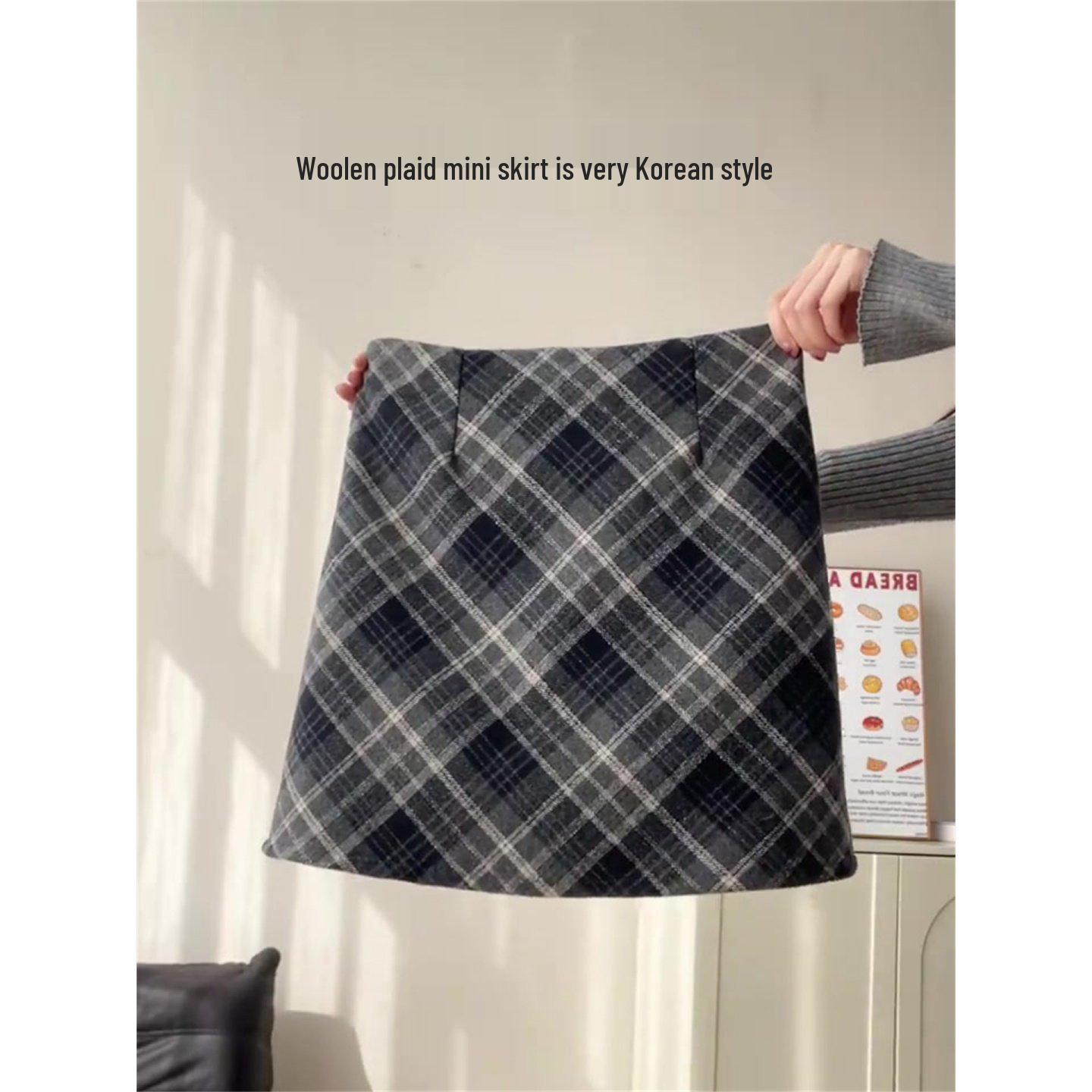 Plus Size Elegant Plaid Woolen High-Waisted Slimming Skirt for Women - Anti-Exposure, Hip-Hugging, Short Length (2026) S