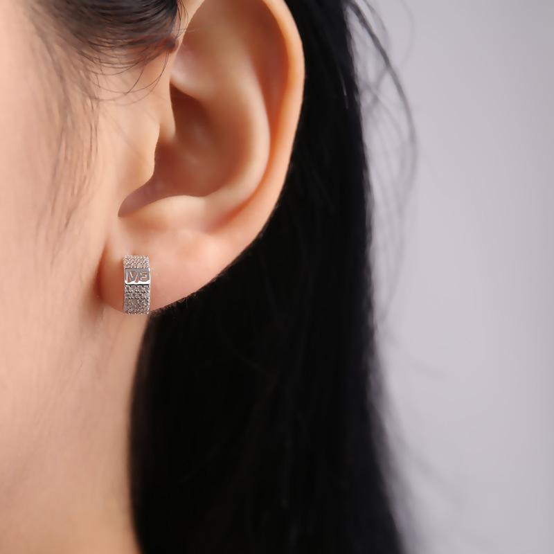 Curved Hollow Letter LOVE Earrings for Women, Exquisite and Fashionable C-shaped Semicircle New Cool Style Earrings