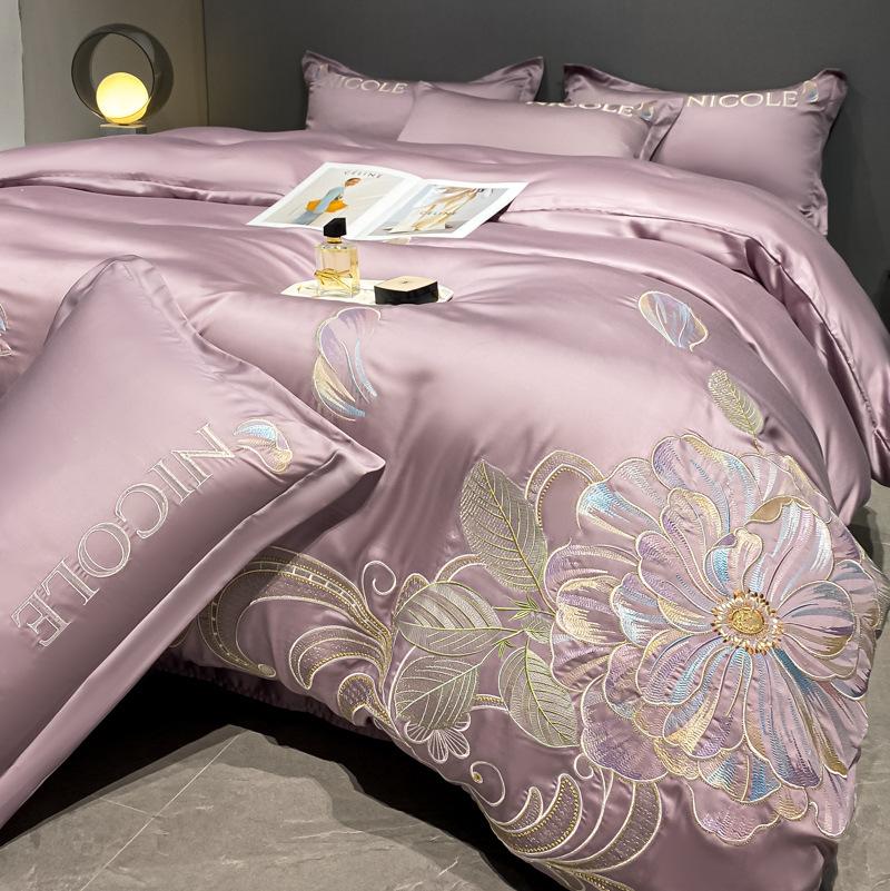 

Комплект постельного белья из ледяного шелка, четырехпредметный, вышивка, приятный к коже, дышащий, удобный, простыня, пододеяльник, наволочка 2.0m bed