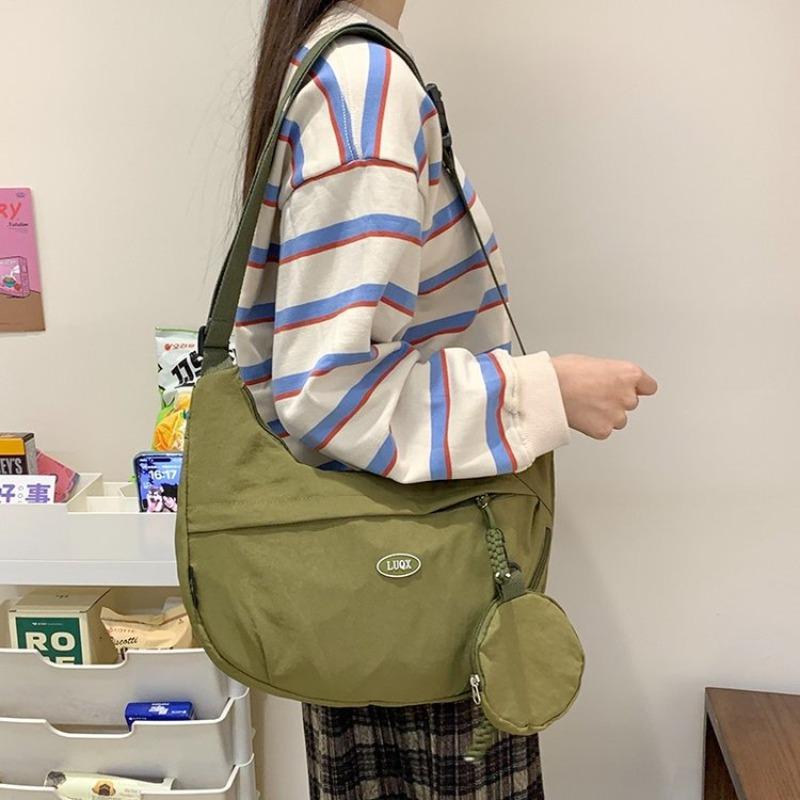 New Shoulder Bag Versatile Dumpling Bag Simple Large Capacity Messenger Bag Premium Women's Bag